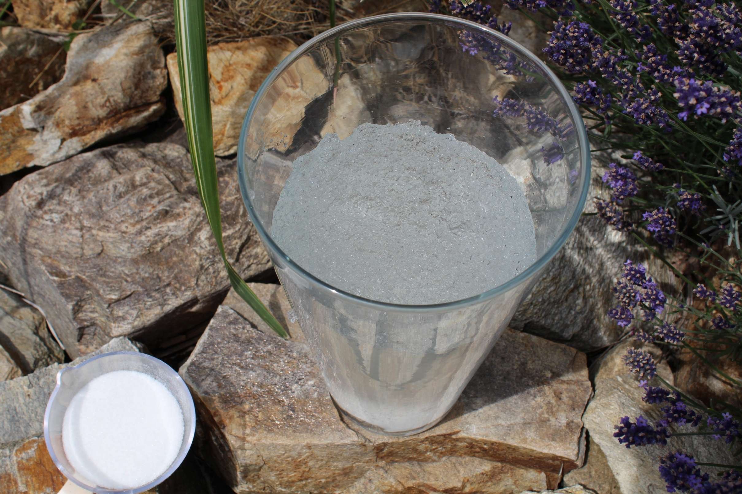 Přípravek Hydrogel pro zadržování vody a živin v půdě